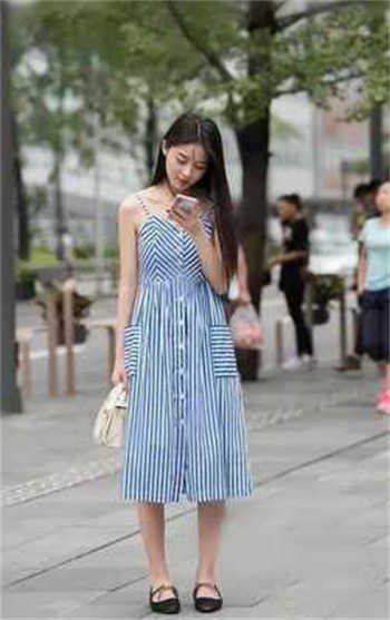 和老婆一起去酒吧蹦迪