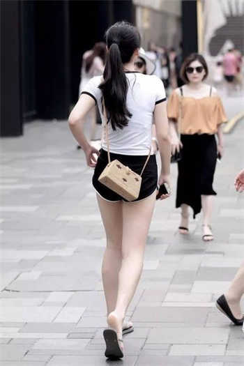 邓晶相约中国图片