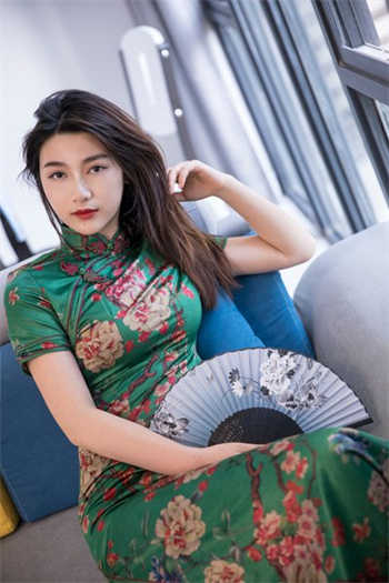 公共精便器