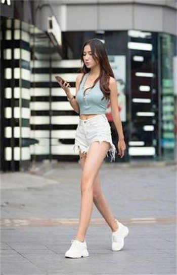 麻豆健身房瑜伽教练
