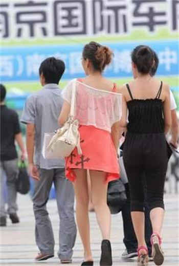 害羞的兔兔y1f6m9byfa