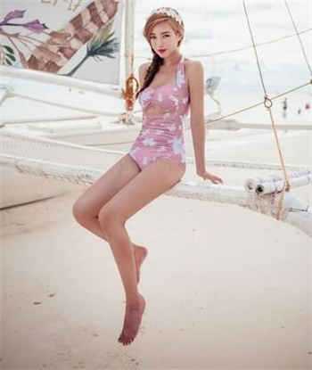 解开美女胸襟游戏