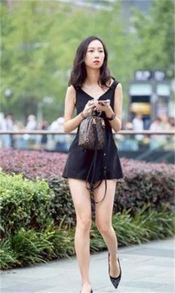 鸣人与小樱交叉的图片
