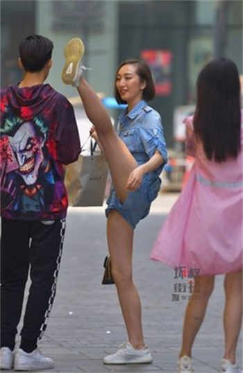 钱德勒和莫妮卡换公寓