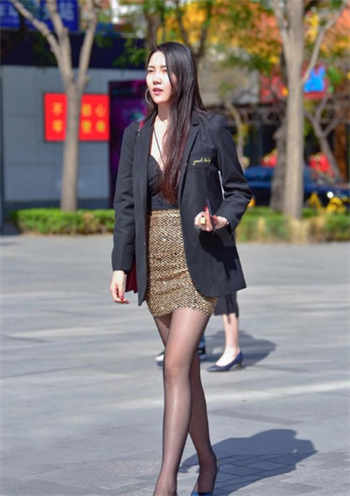 1000部18岁未成年人勿进