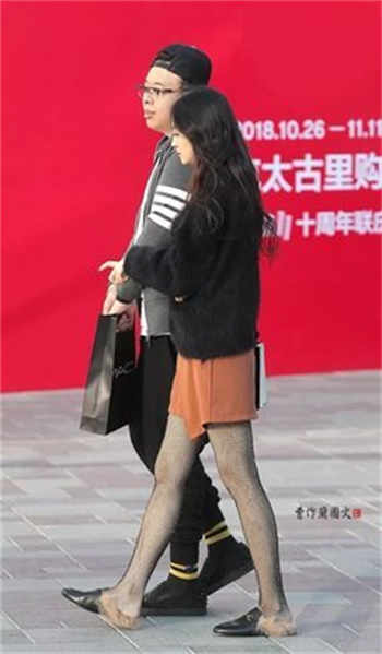 人生何时须尽欢李尽欢