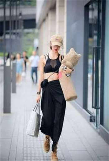 快手小妹儿为什么被封