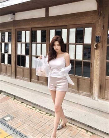 黄蓉尤八小龙女左剑清
