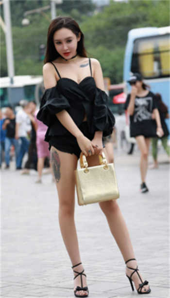 妮妮swag